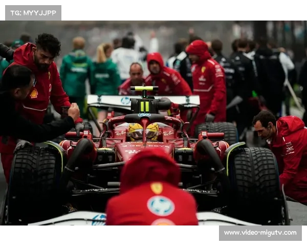 勒克莱尔荷兰站退赛，法拉利双车未能完赛